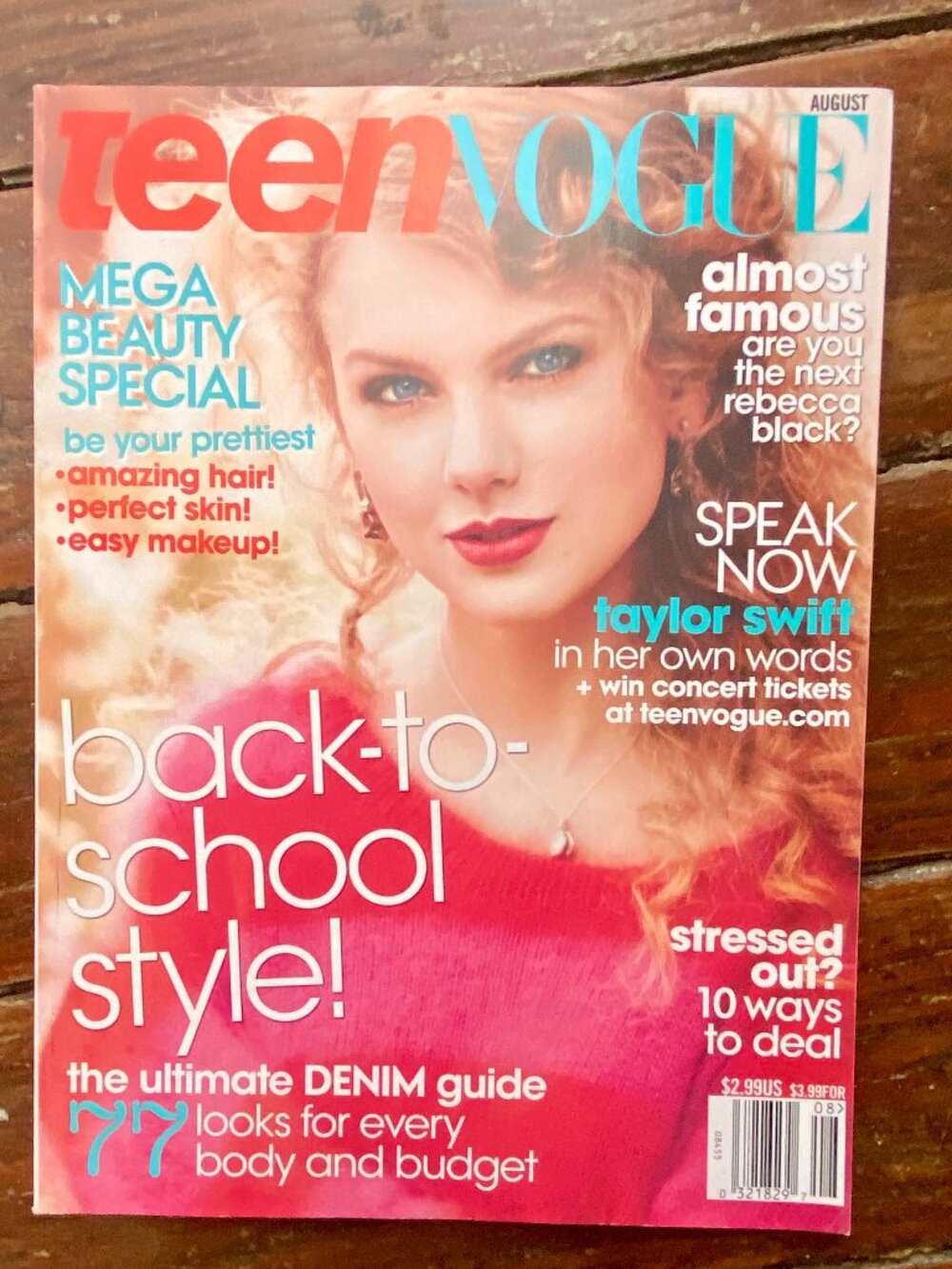 Teen Vogue August 2011 Taylor Swift Speak Now Back to School No Label VG